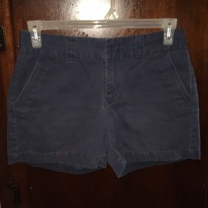 Women’s shorts, size 6